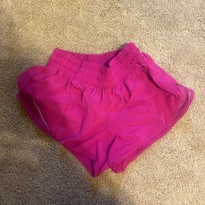 hot pink hotty hot shorts!